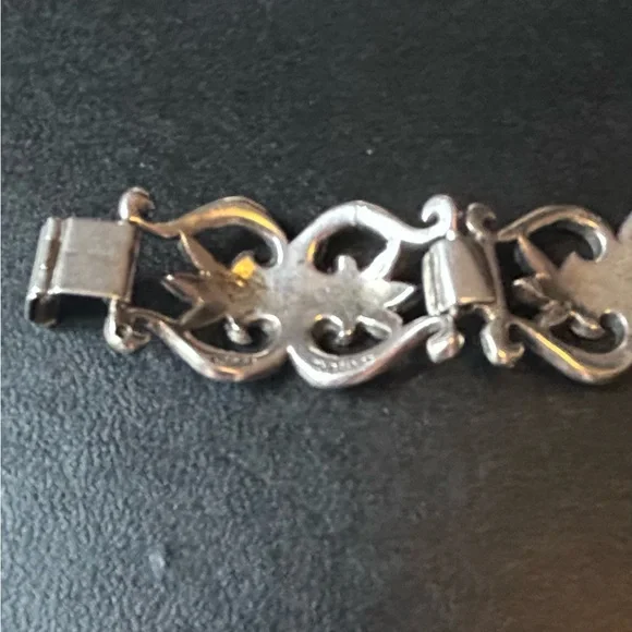 Vintage 1930's Sterling Silver Marcasite Bracelet - Picture 4 of 7